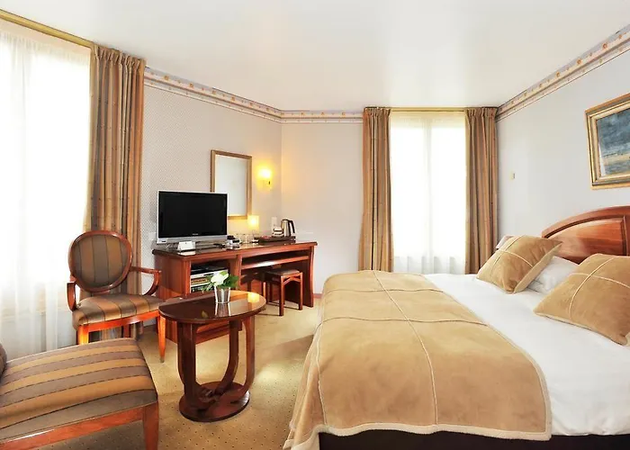 Отель Western Le Moderne 4*