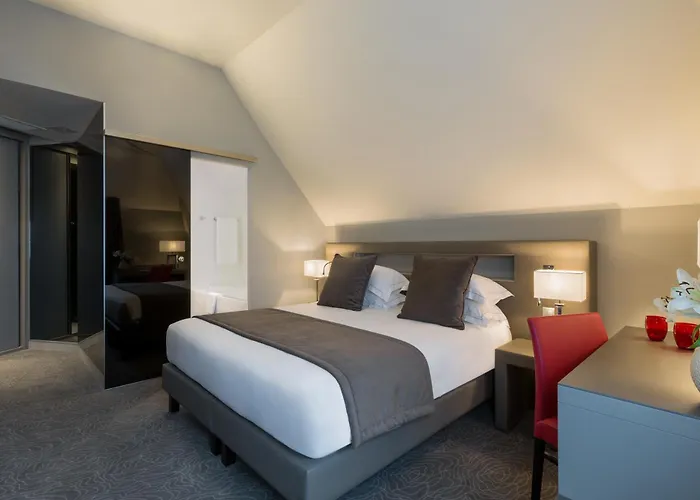 Western Le Moderne 4* Кан