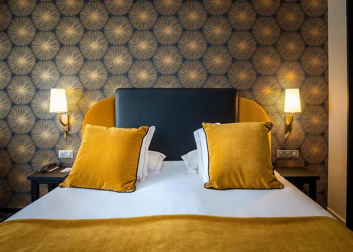 Western Le Moderne Кан