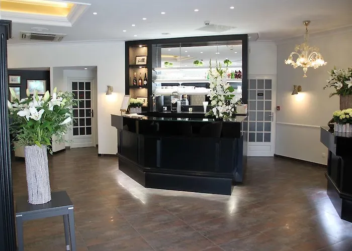 Western Le Moderne Hotel