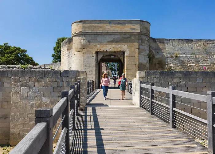 Отель Western Le Moderne Кан