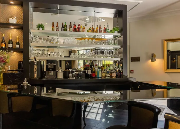 Western Le Moderne Кан