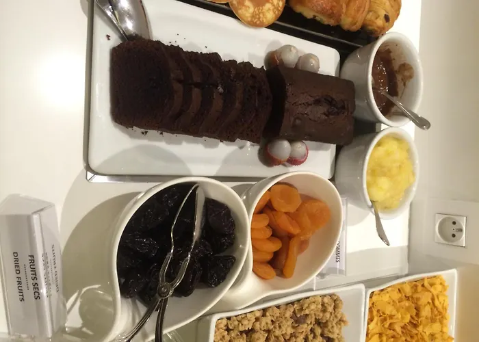 Western Le Moderne Кан