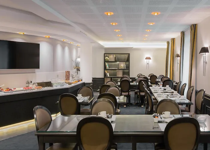 Western Le Moderne 4* Кан