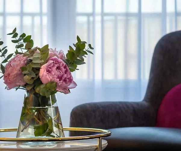 Отель Western Le Moderne 4*